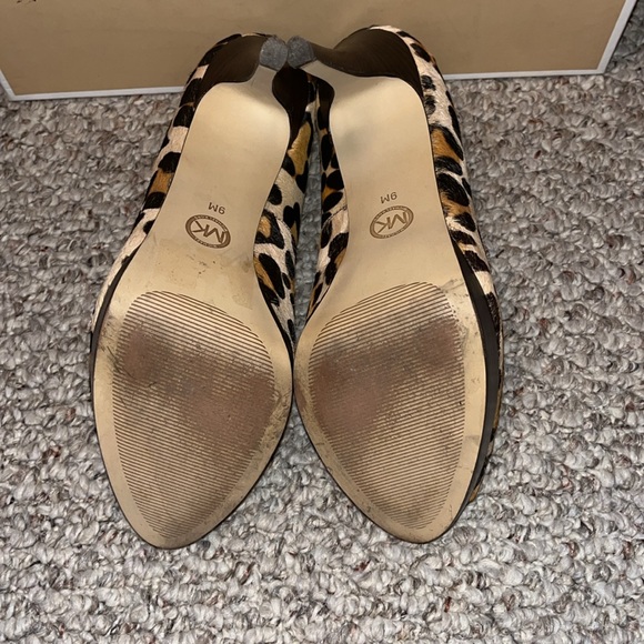 Micheal Kors cowhide leopard platform peep toes heels - Picture 4 of 4